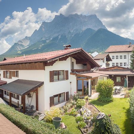 Chalet Holzerstubn Ehrwald Zewnętrze zdjęcie
